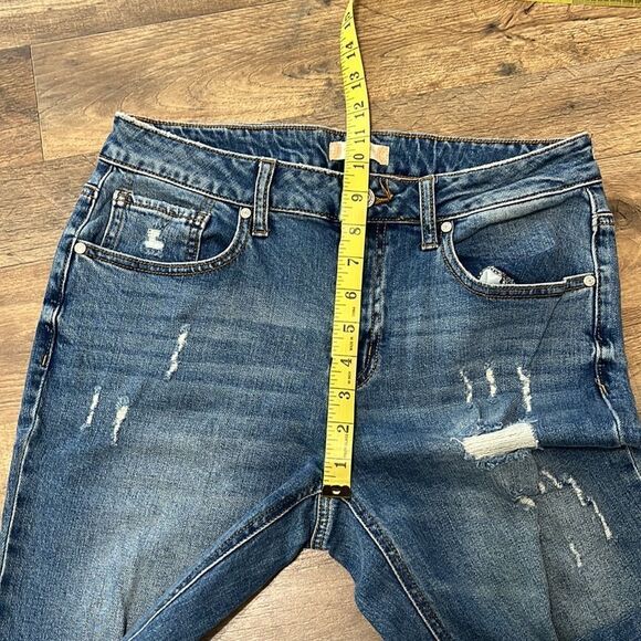 Altar’d State boyfriend fit distressed jeans size 27 - Picture 4 of 8